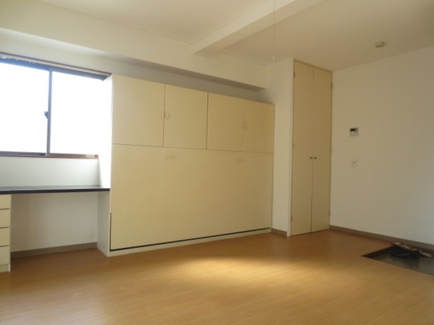 居室 ＯＫＯＳﾋﾞﾙ