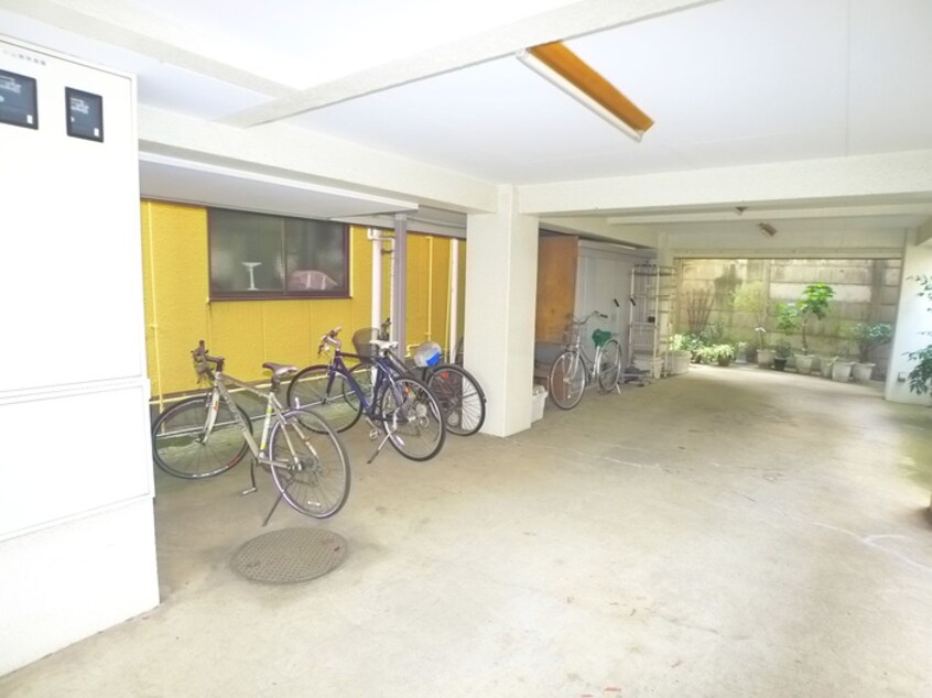 駐輪場 ＯＫＯＳﾋﾞﾙ