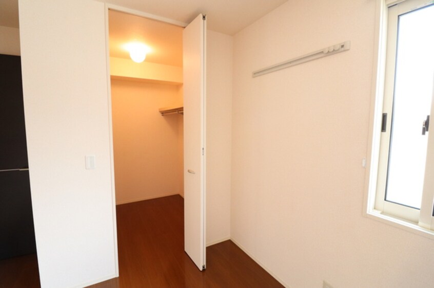 収納 ルミエ－ル