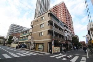アドニス
