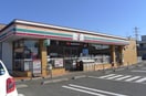 セブンイレブン(コンビニ)まで700m グリ－ンコ－ト石田Ｂ