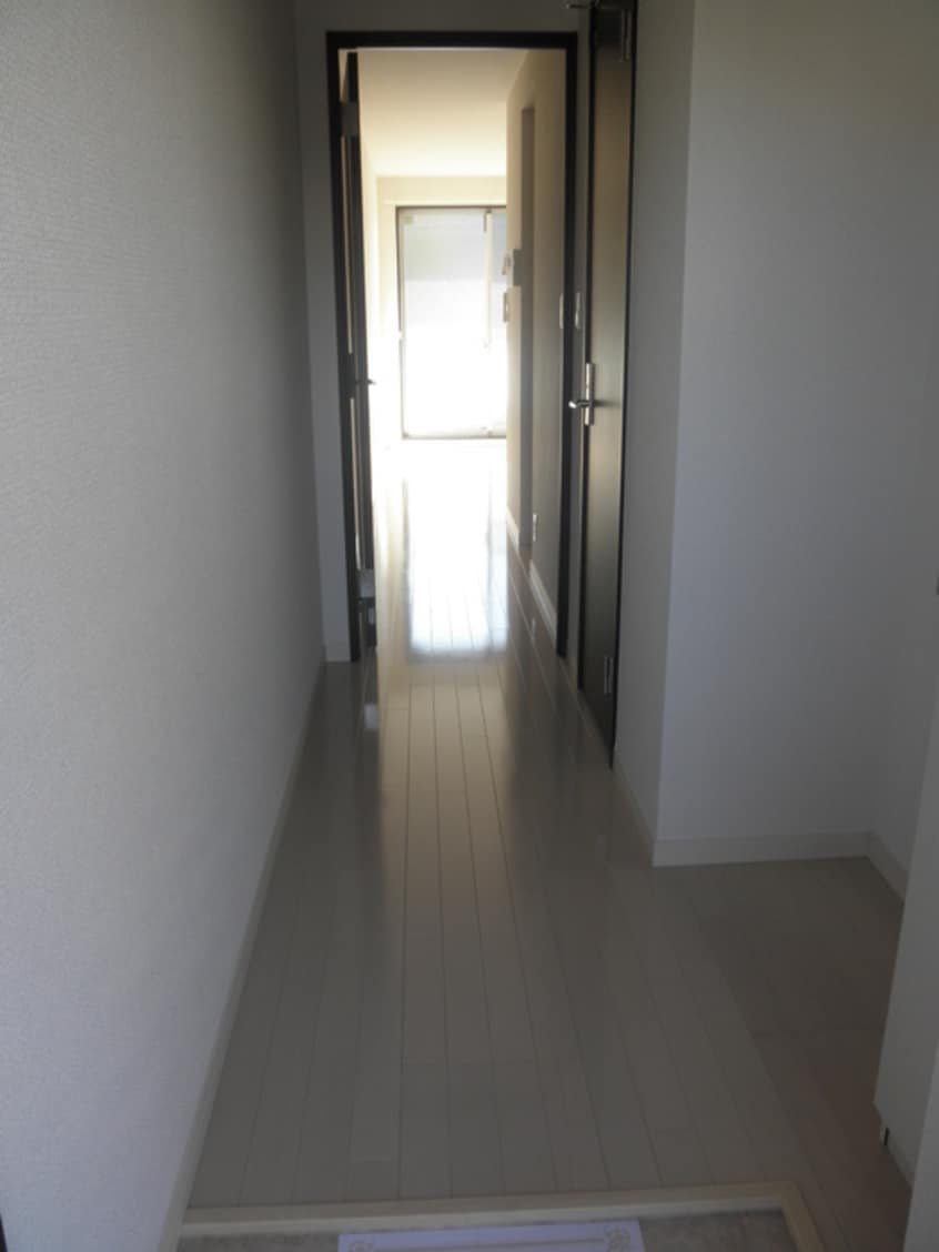 廊下 リブリ・西谷