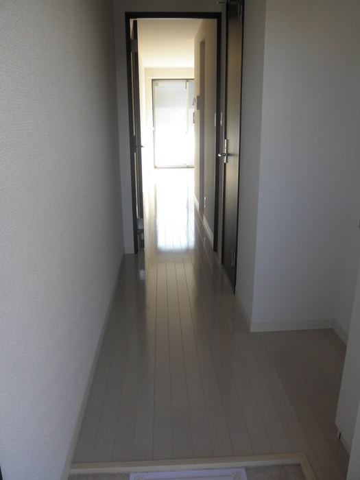 廊下 リブリ・西谷