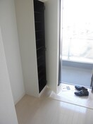 玄関 リブリ・西谷