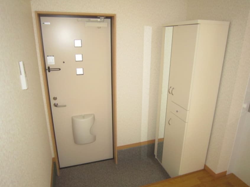 玄関 ラ・ルーチェ