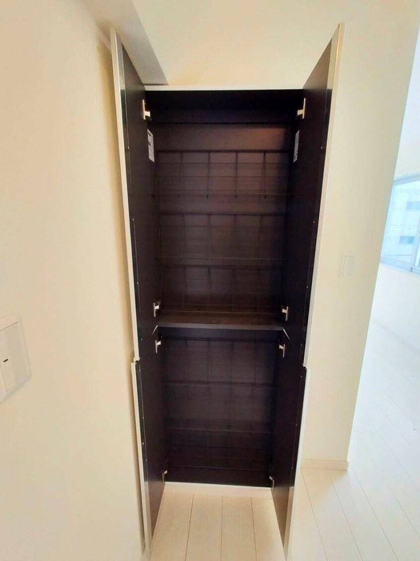 靴箱 クオリア渋谷本町