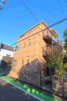 ポエ－ム・ドゥ・フェの外観