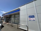 ローソン狭山南入曽店(コンビニ)まで160m コンフォートＭヒルズ一番館