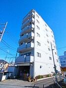 ナガヤ化学ビルの外観