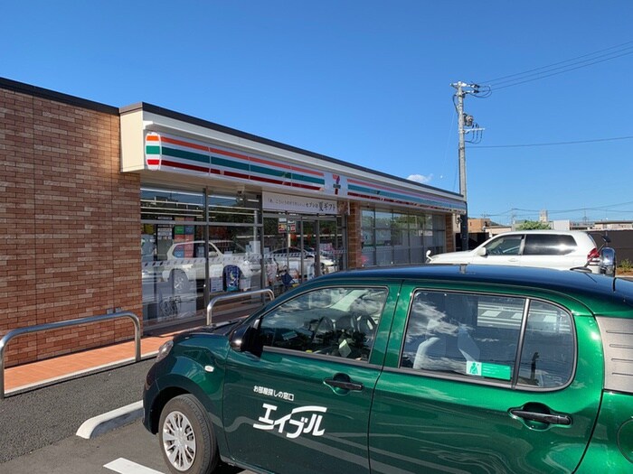 セブンイレブン秦野出雲大社入口店(コンビニ)まで498m プランドール・カーサＢ