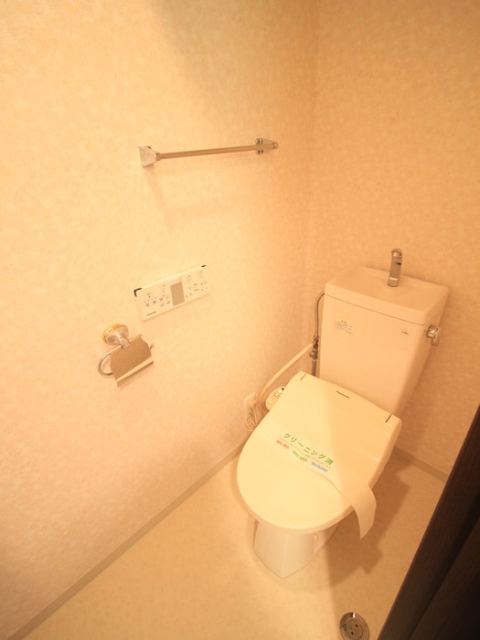 トイレ ハイツ八幡平（103）