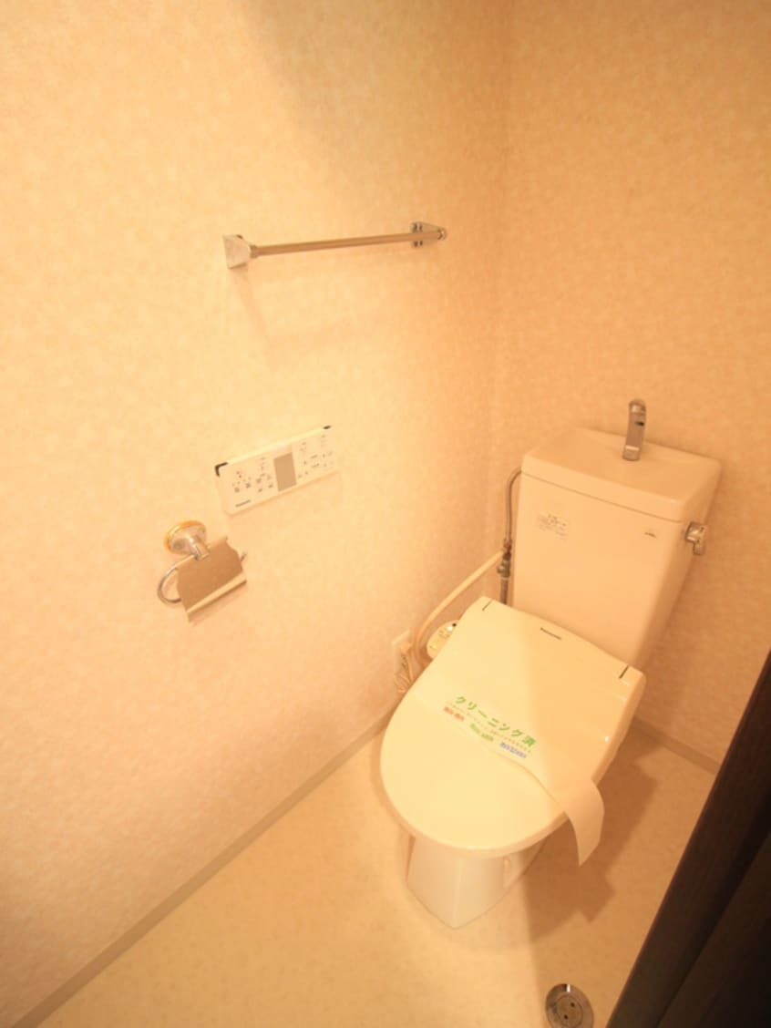 トイレ ハイツ八幡平（103）