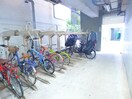 駐輪場 アブレスト西日暮里