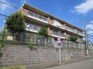 ピ－スフルタウン栗木台の外観