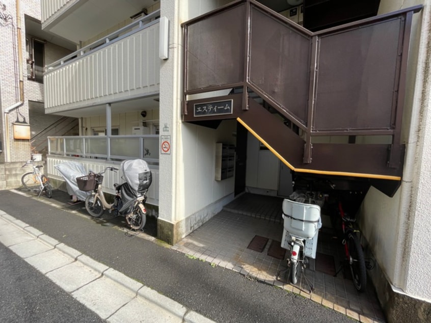 エントランス部分 エスティ－ムビル