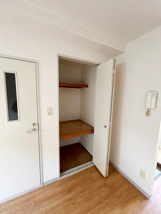 収納 エスティ－ムビル