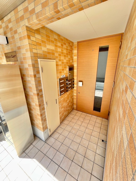 エントランス部分 バレンシアコート