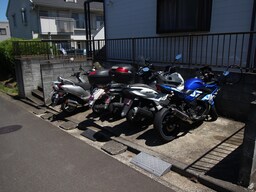 バイク置き場