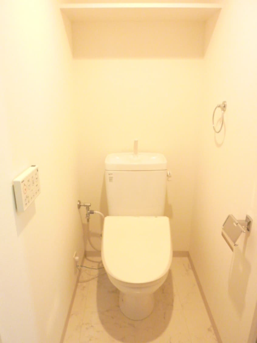 トイレ ドゥーエ新川