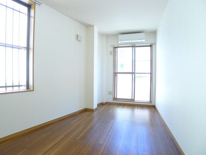 居室 オ－クマンション