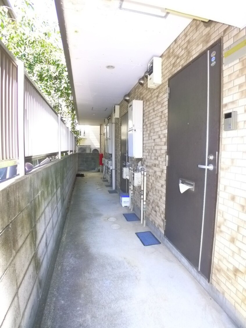 エントランス部分 オ－クマンション