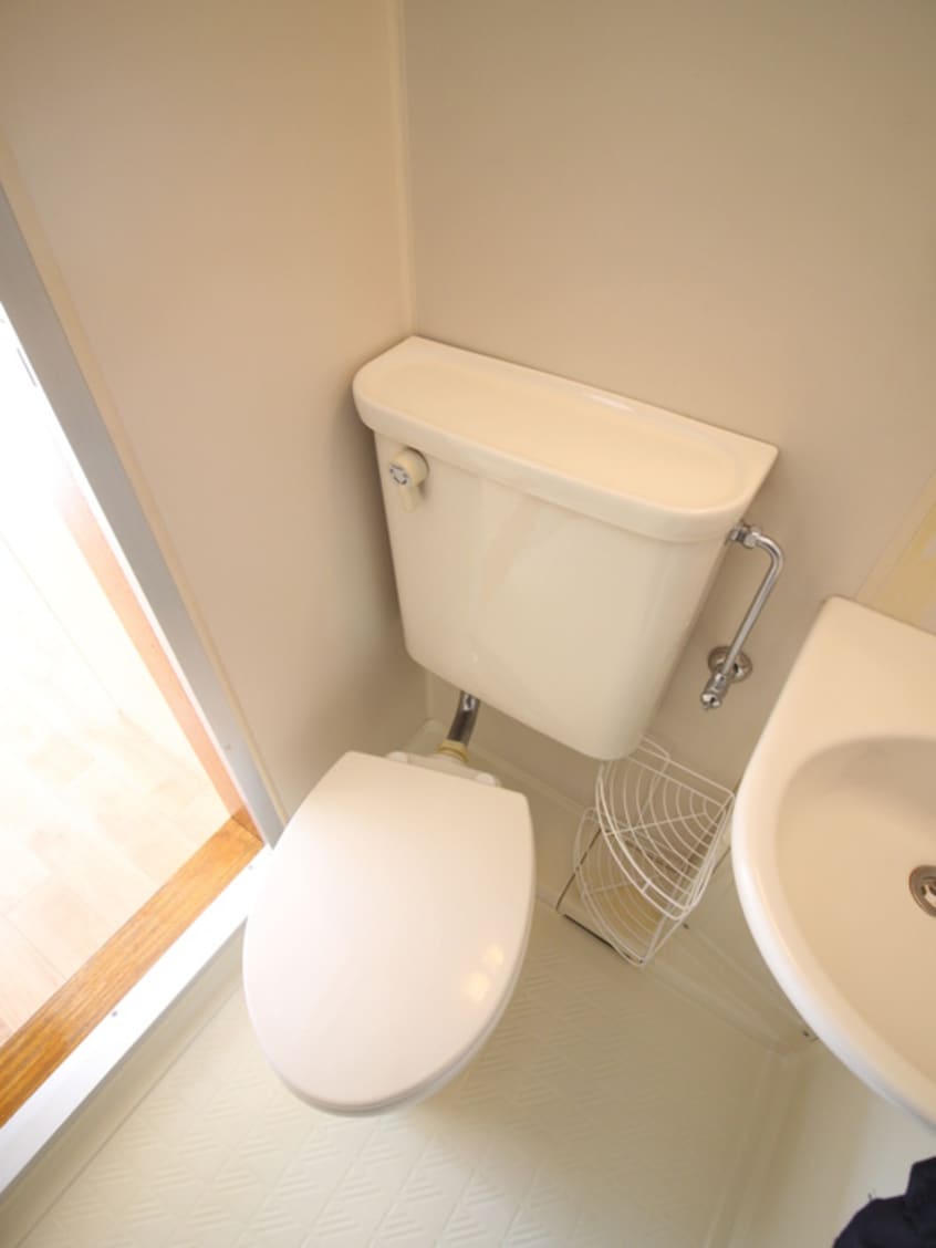 トイレ アンデリ－ト・イン