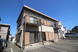 フラワーハイツ B