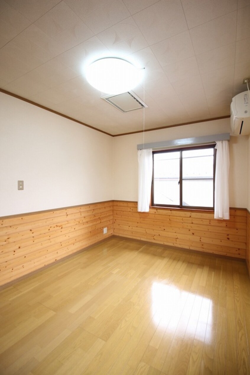 居室 プラスペアティ