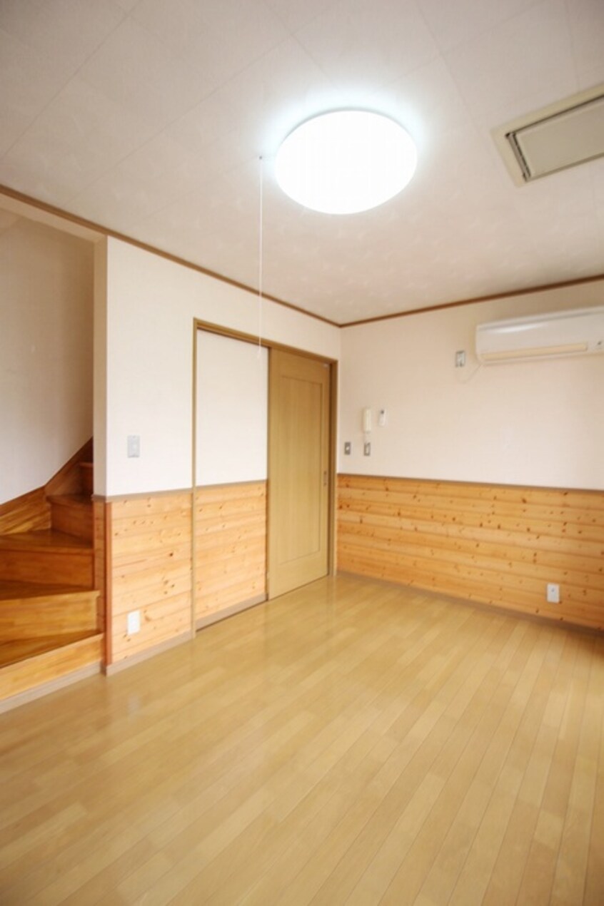 居室 プラスペアティ