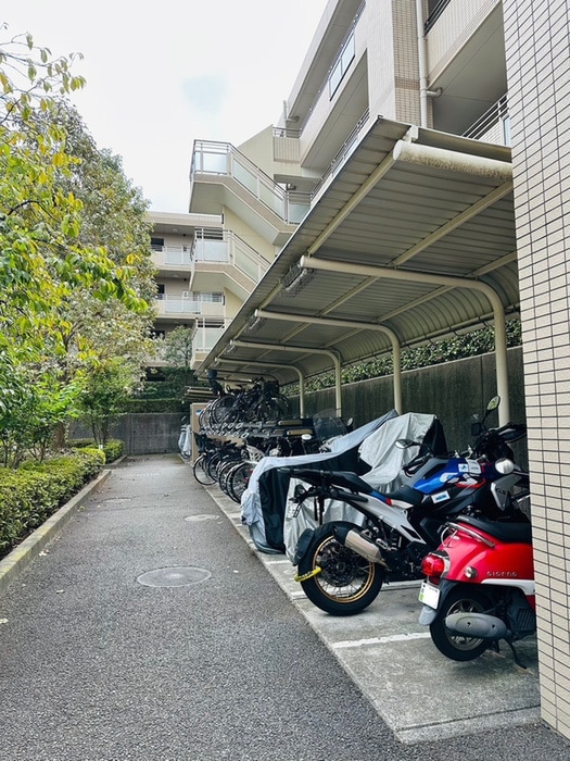 駐輪場 ブレスタージュ東戸塚（５１５）