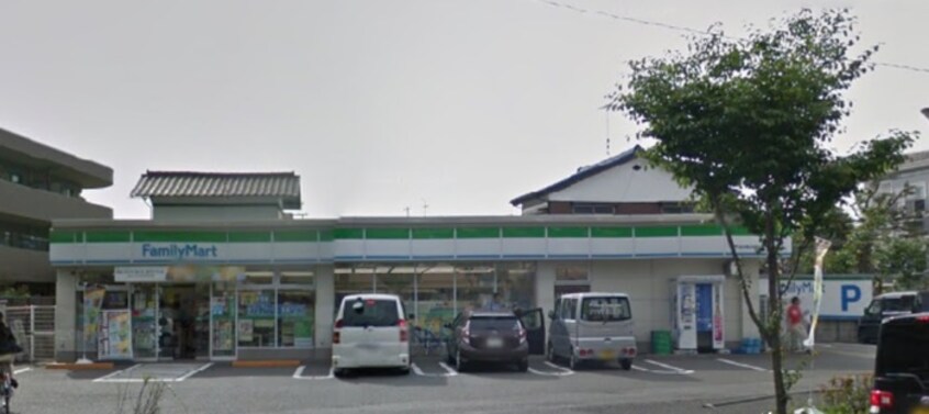 ファミリーマート　小金井貫井南店(コンビニ)まで600m メゾン池の上Ａ