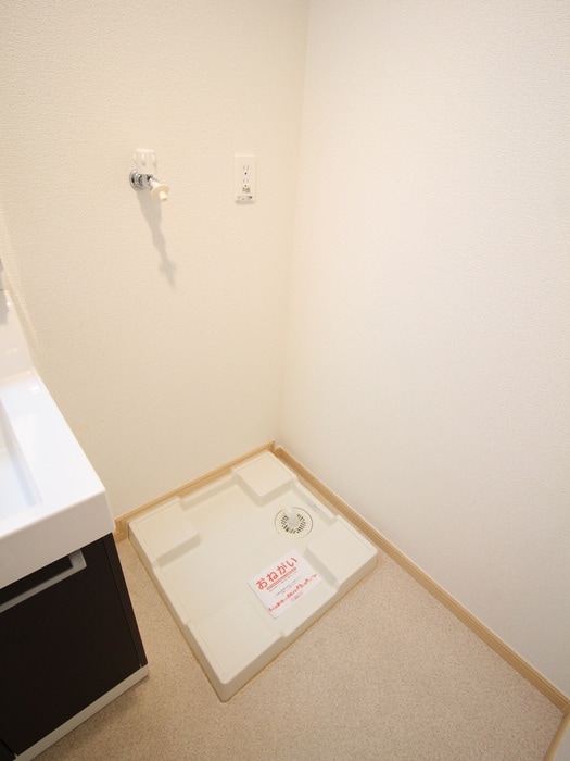 洗濯機置場 レ－ヴダンジュⅡ