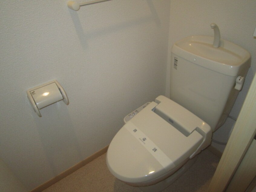 トイレ レ－ヴダンジュⅠ