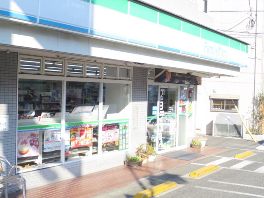 ファミリーマート コウヤ長津田町店(コンビニ)まで111m レ－ヴダンジュⅠ