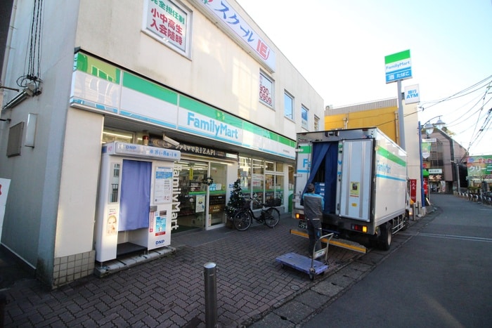宿河原駅前店(コンビニ)まで425m ハイツ太田