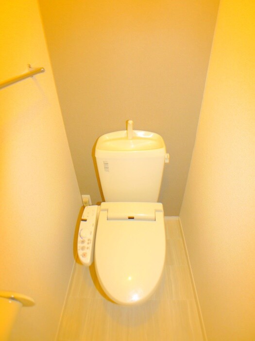 トイレ ファンファ－レ新宿