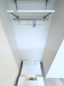 洗濯機置場 メルヴェーユイイダ芝原