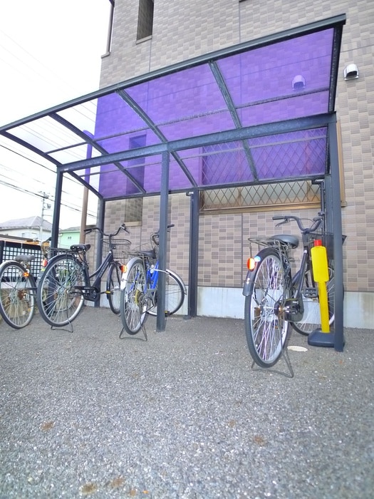 駐輪場 ラフィ－ヌ・昴