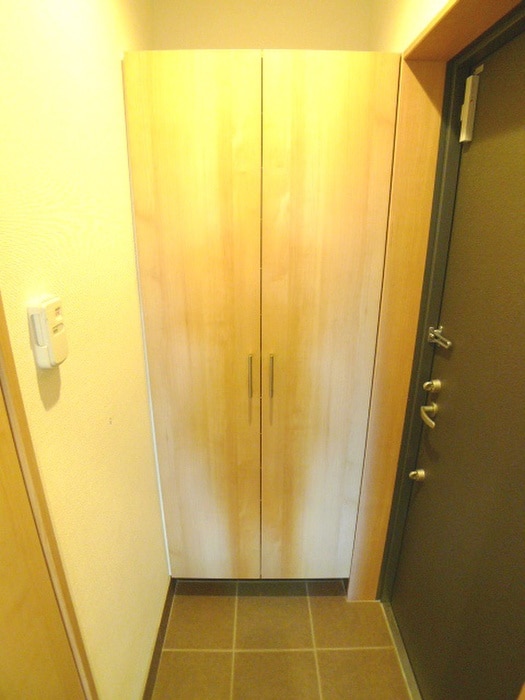 玄関 リブリ・ディエス参番館