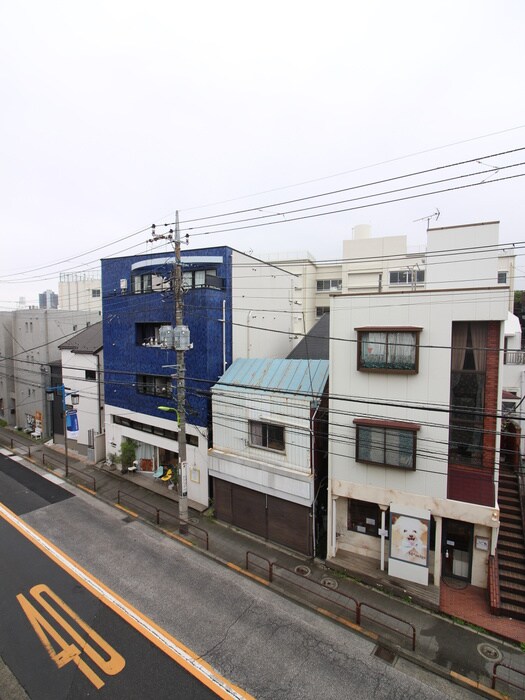 室内からの展望 ホ－ムズ駒沢