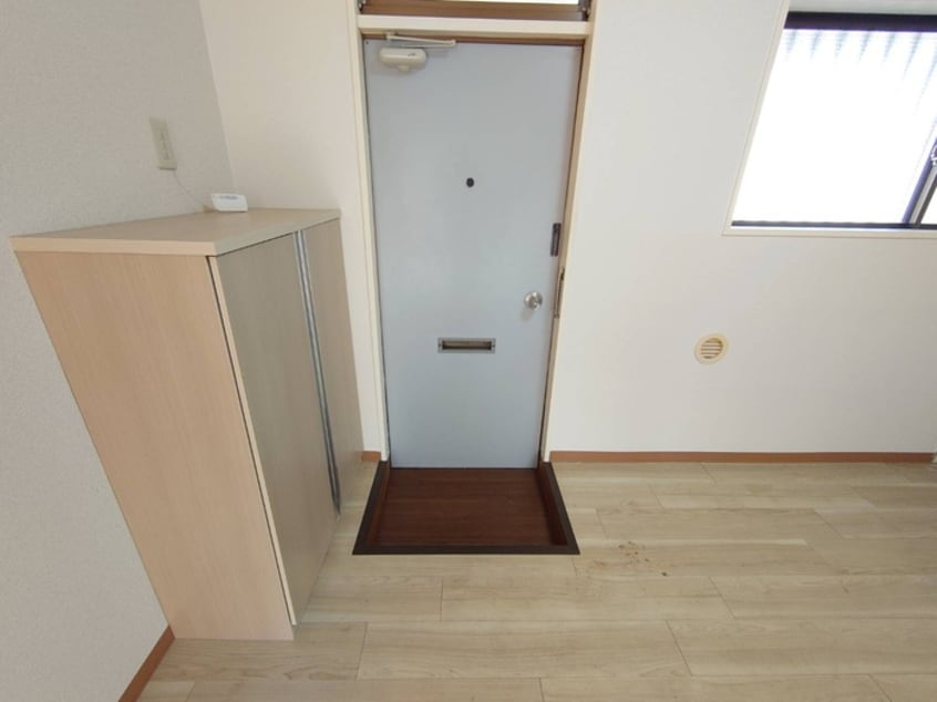 玄関 コ－ポサニ－