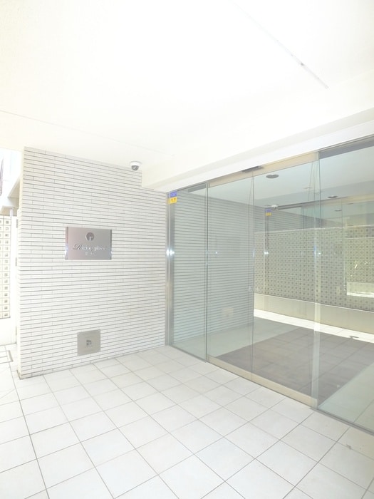 エントランス部分 Rising　place松戸