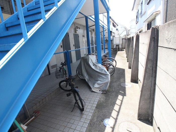 駐輪場 メゾンムジ－ク