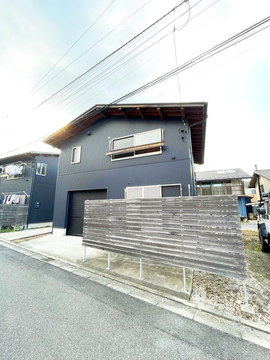 駐車場 自然回帰の家　へ号棟