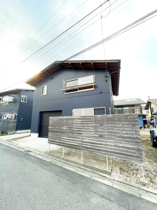 駐車場 自然回帰の家　へ号棟
