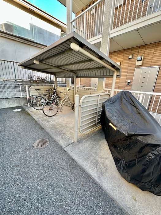 駐輪場 クラベジーナ