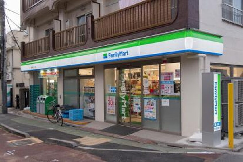 ファミリーマート東中野5丁目店(コンビニ)まで151m ユニゾンタワ－(1011)