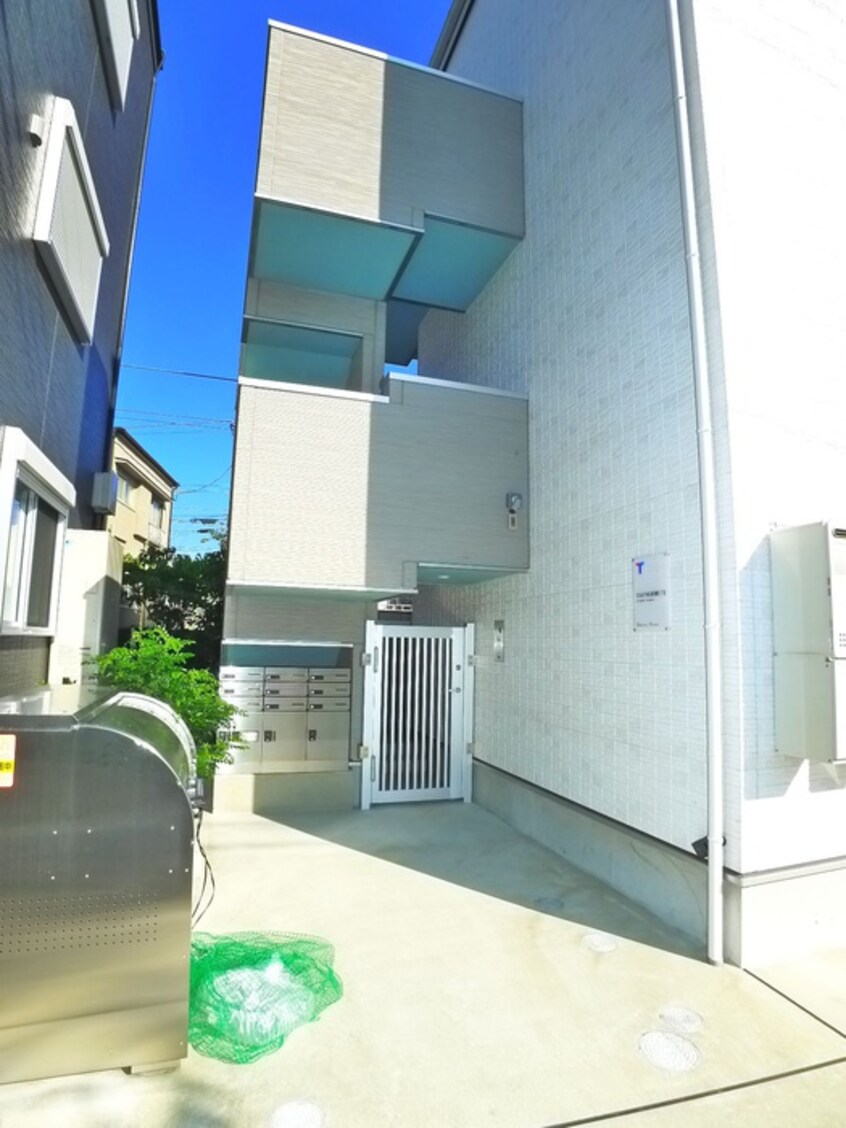 エントランス部分 CRASTINE西馬橋1丁目