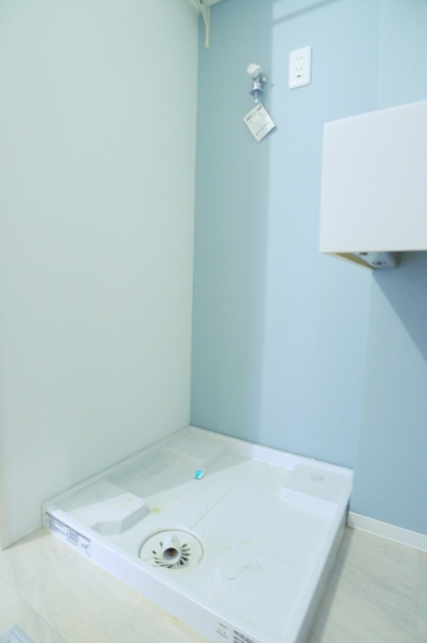 洗濯機置場 CRASTINE西馬橋1丁目