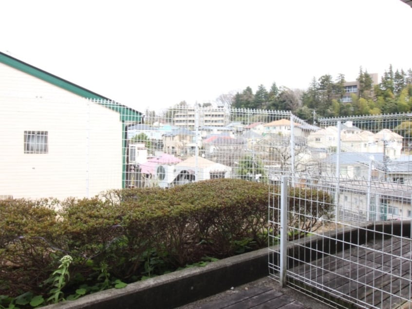 室内からの展望 ドミ－ル玉川学園